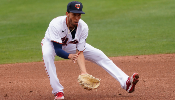 andrelton simmons announces retirement from mlb