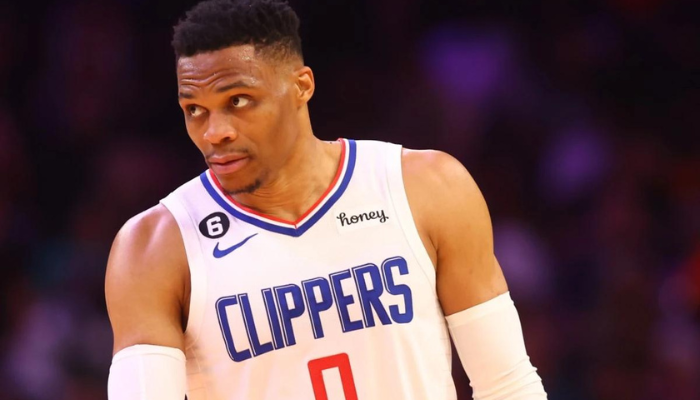 Clippers’ Russell Westbrook recovers from fractured hand against Pacers