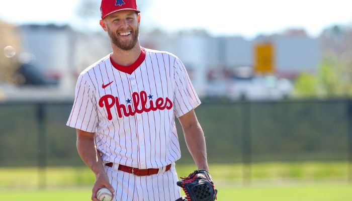 wheeler strikes out 6, phillies beat nationals