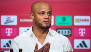 bayern coach kompany posts burnley farwell