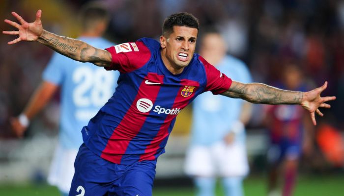 manchester city and barcelona at impasse for cancelo