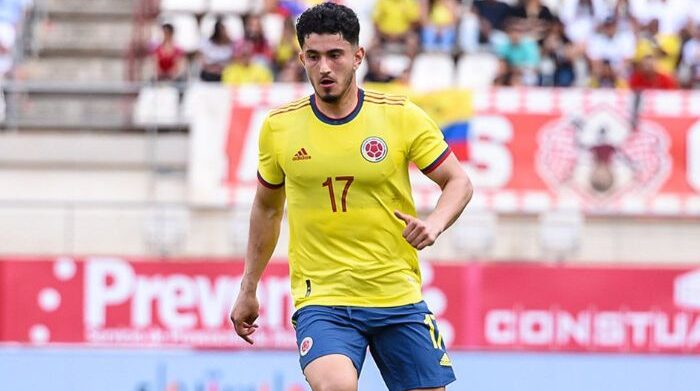 hull to announce their 16th summer signing as alzate in medical