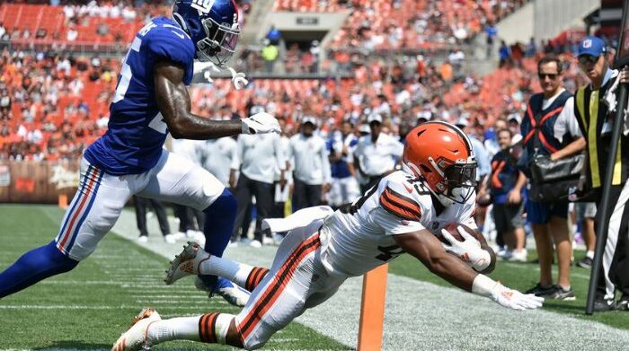 nfl predictions: cleveland browns vs new york giants