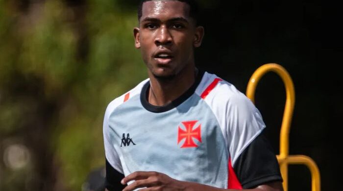 vill and ac milan on alert for Rayan transfer