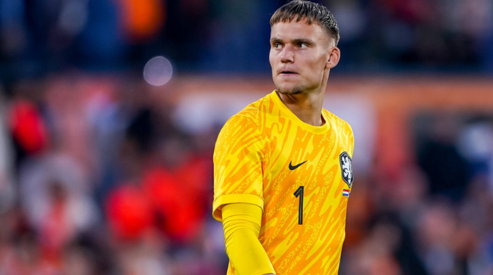 bayern watching brighton keeper verbruggen