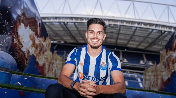 manchester united send scouts to watch fc porto's francisco moura and samu aghehowa