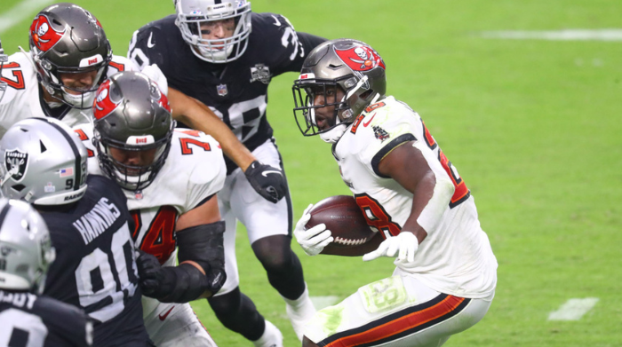 tampa bay buccaneers vs las vegas raiders