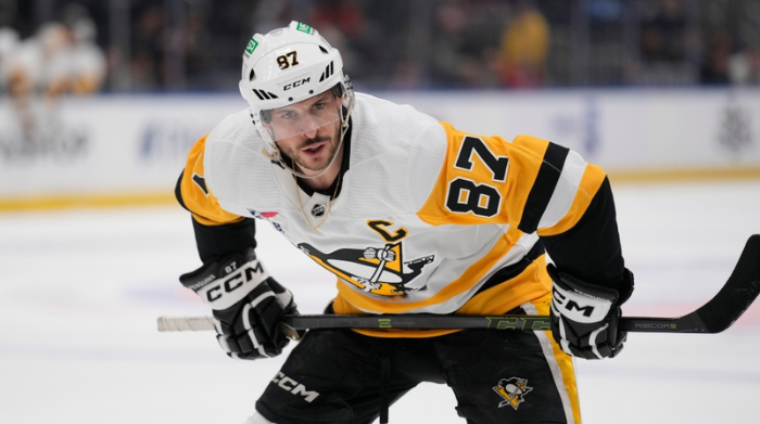 crosby delivers goal two assists for penguins for victory over oilers