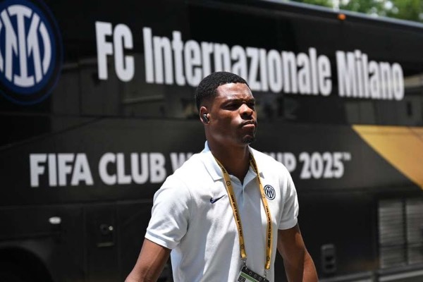 Manchester City Target Inter’s Dumfries in Cut-Price Deal