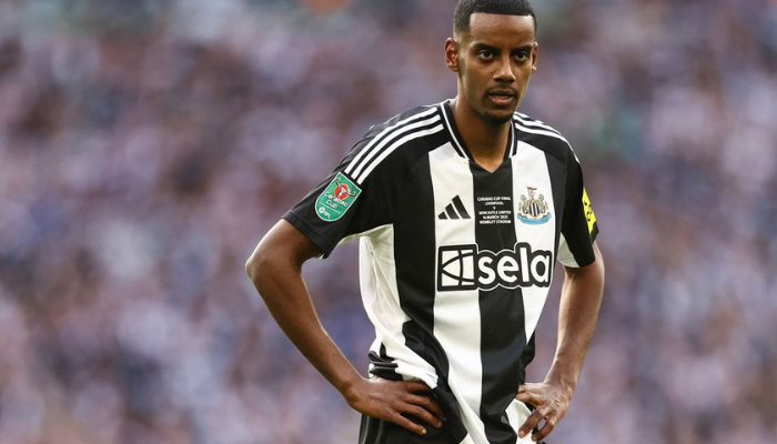 Isak says Newcastle exit would be ‘in the best interests of everyone’ 